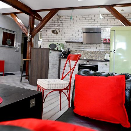 In The Attic Unikatowe Apartmenty By Stayly شتشيتسين المظهر الخارجي الصورة